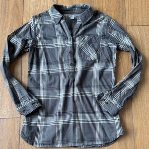 Carhartt Gray Plaid Women’s Half Button Down Shirt